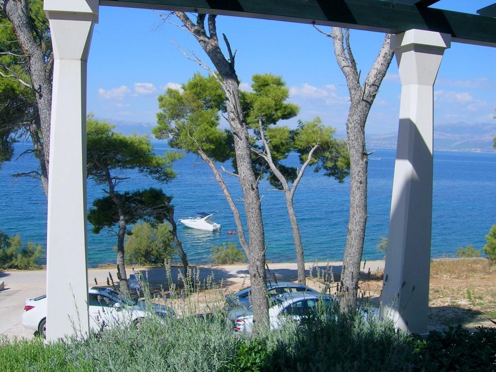 Apartments Villa La Riva - Seafront Accommodation Sutivan Zewnętrze zdjęcie