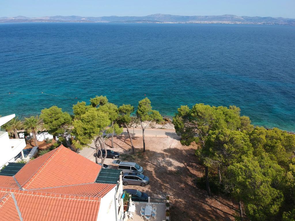 Apartments Villa La Riva - Seafront Accommodation Sutivan Zewnętrze zdjęcie